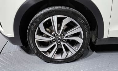 Berry New Tivoli