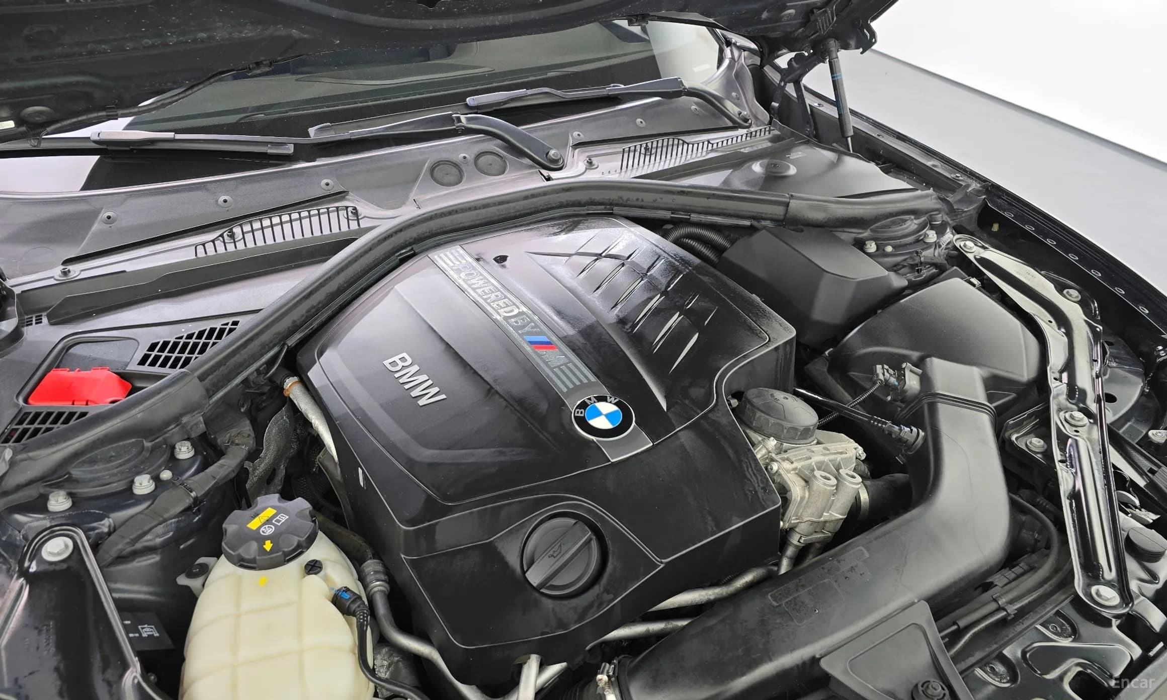 M2 (F87)