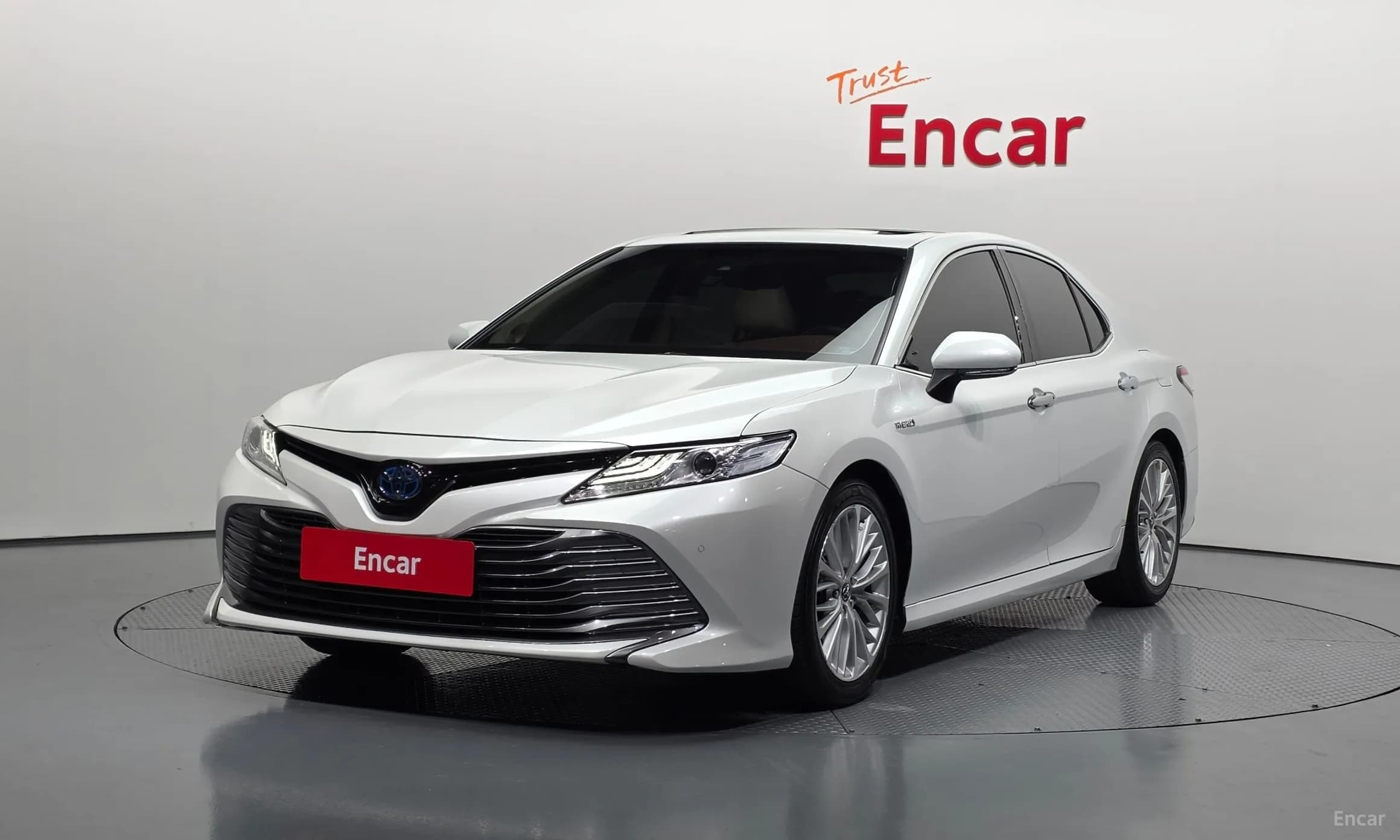 Camry (XV70)
