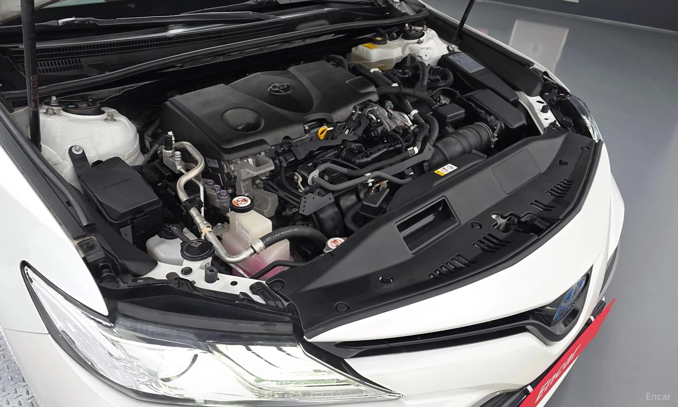 Camry (XV70)
