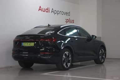 Q8 e-tron (GE)