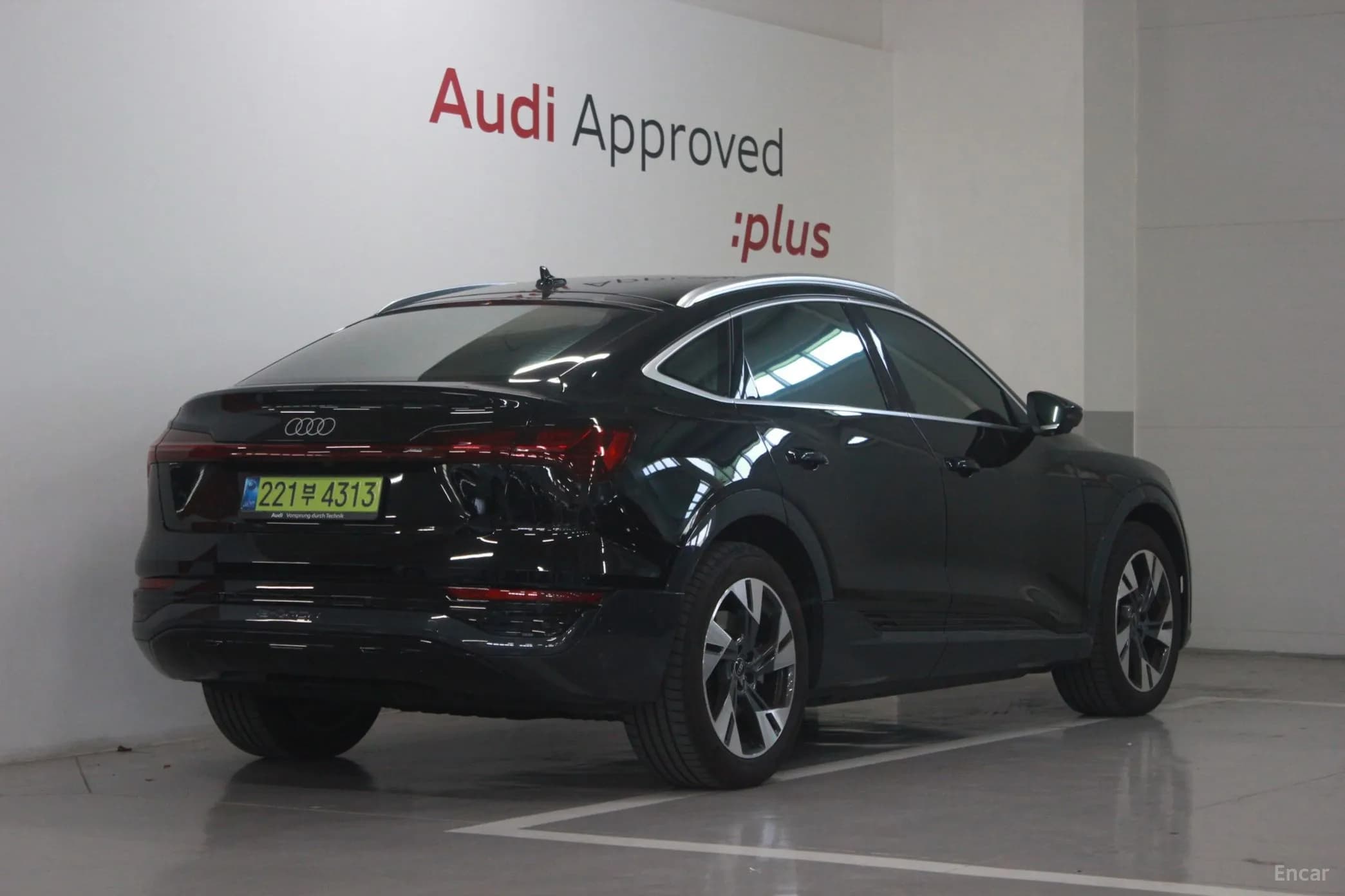 Q8 e-tron (GE)