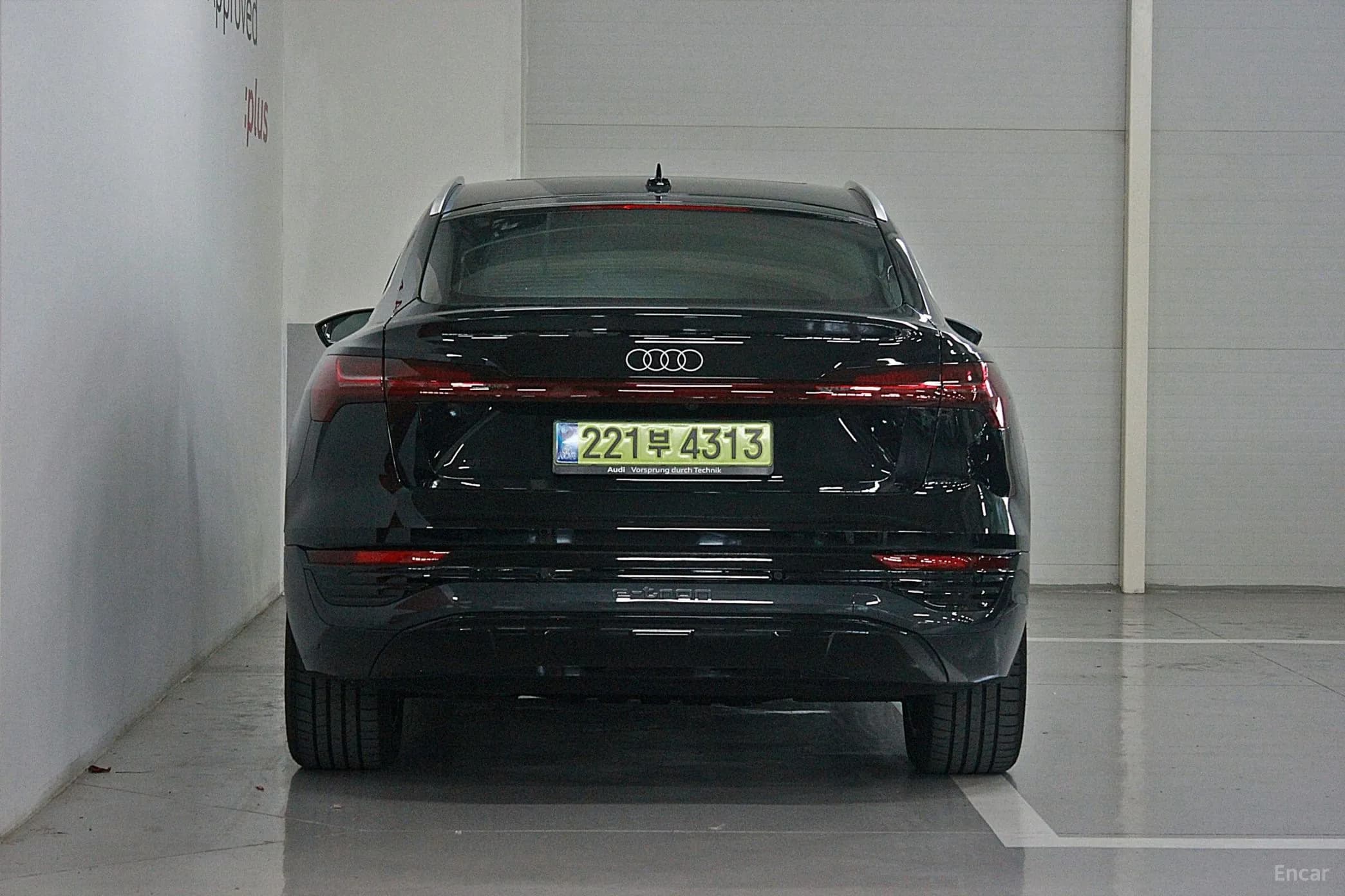 Q8 e-tron (GE)