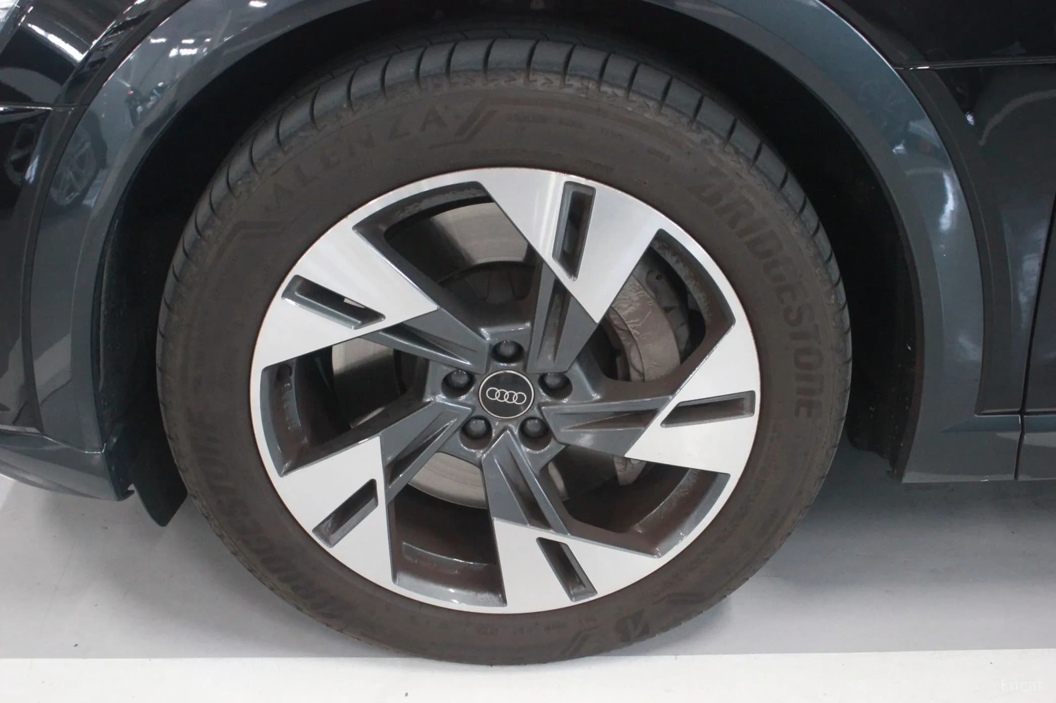 Q8 e-tron (GE)