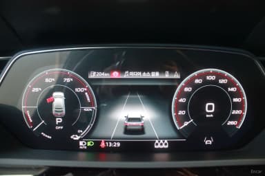 Q8 e-tron (GE)
