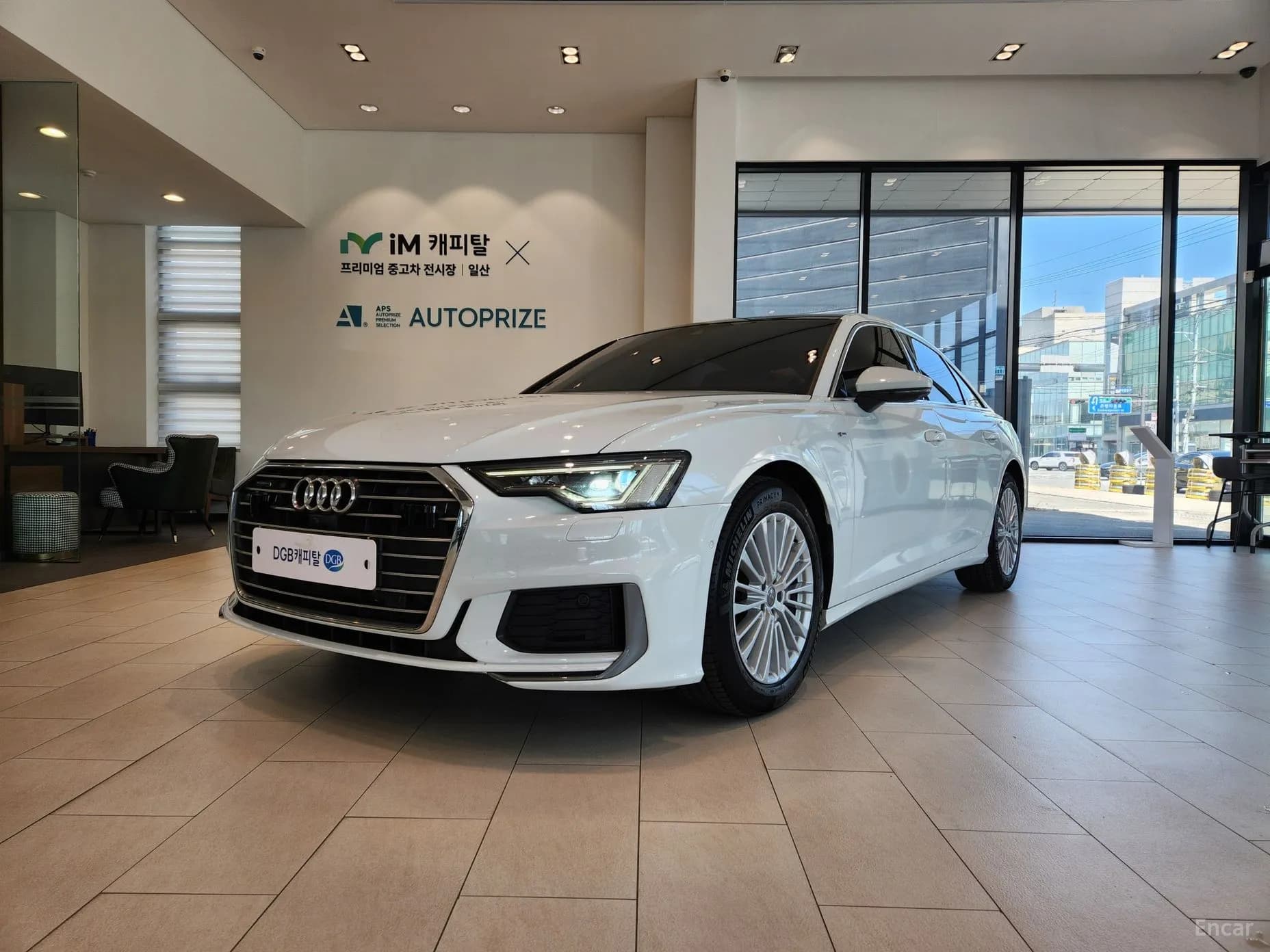 A6 (C8)