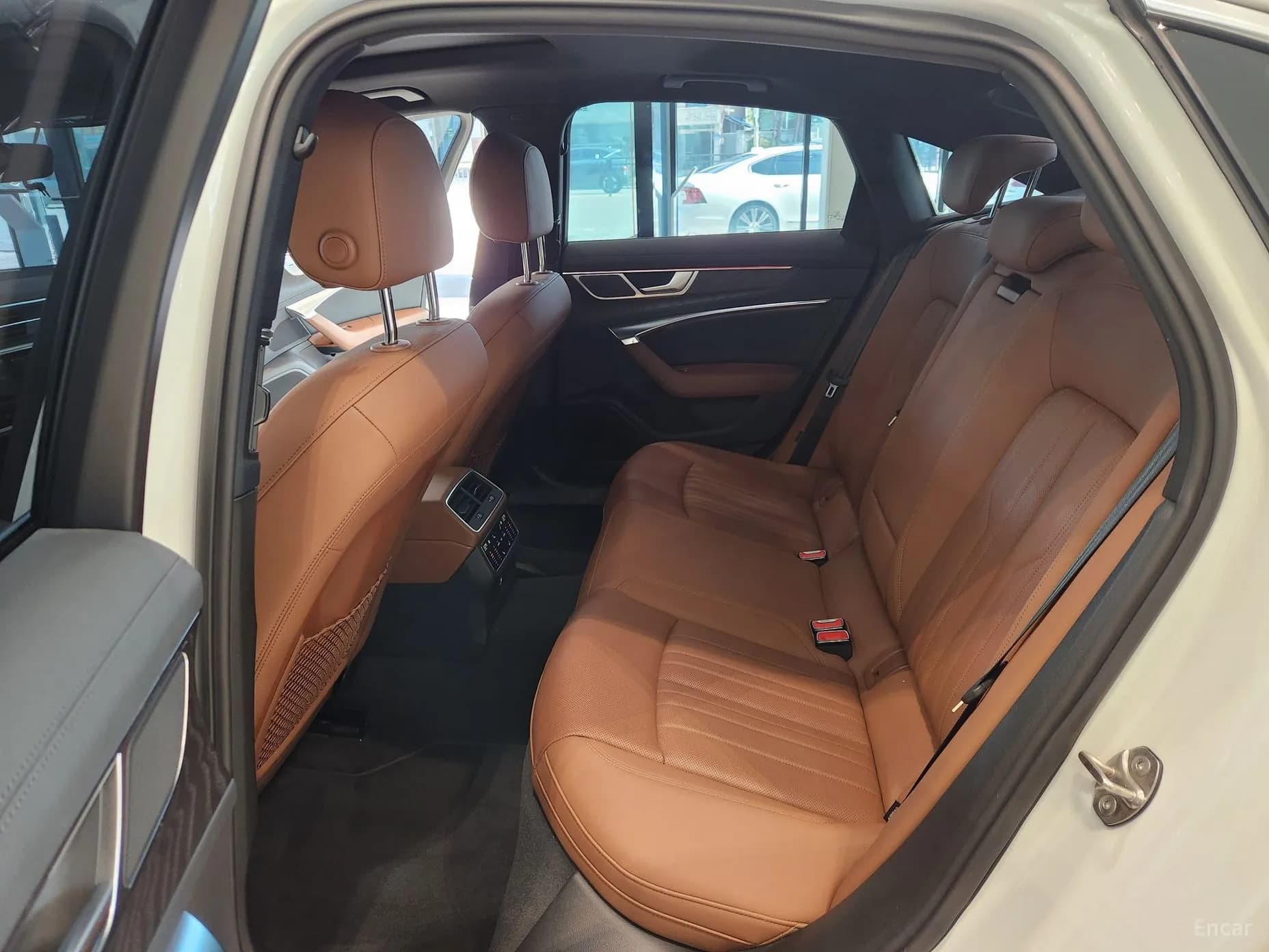A6 (C8)