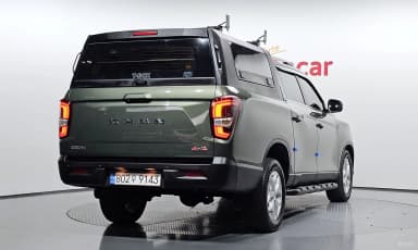 Rexton Sports Khan