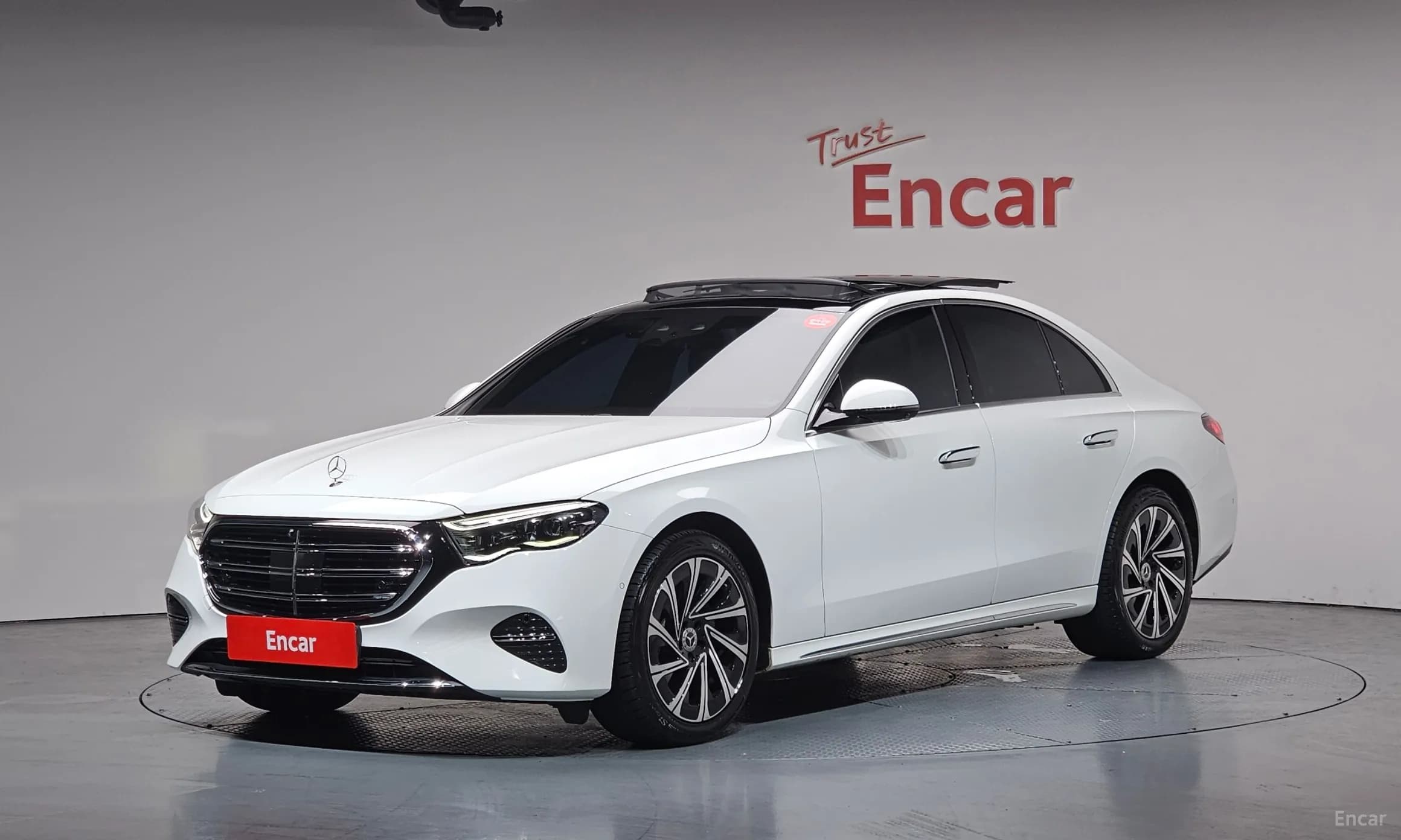 E-Class W214