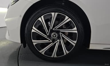 E-Class W214