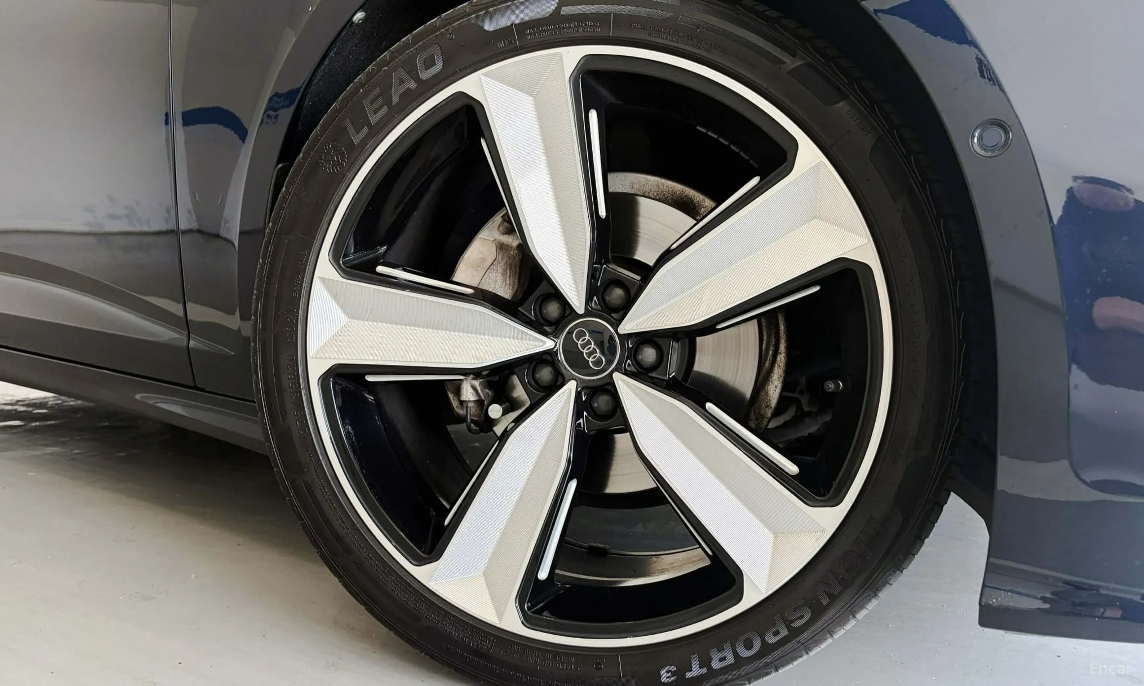 A6 (C8)