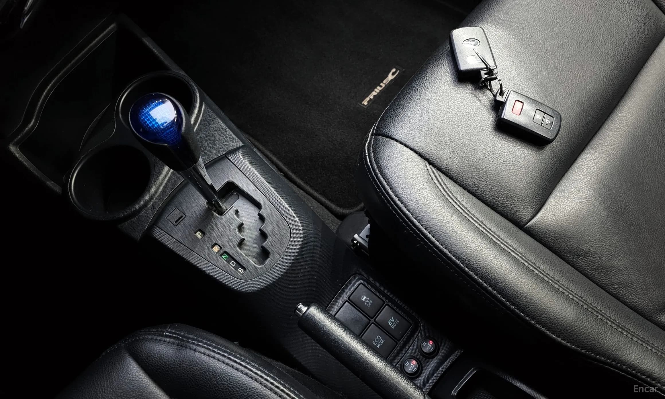 Prius C