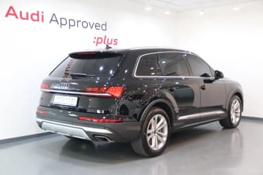 Q7 (4M)