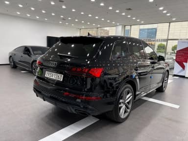 Q7 (4M)