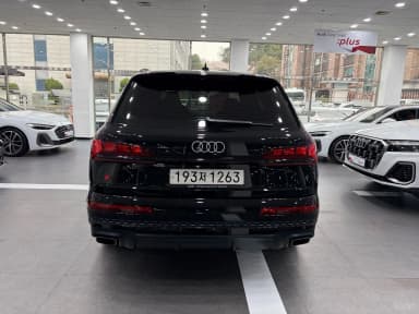 Q7 (4M)