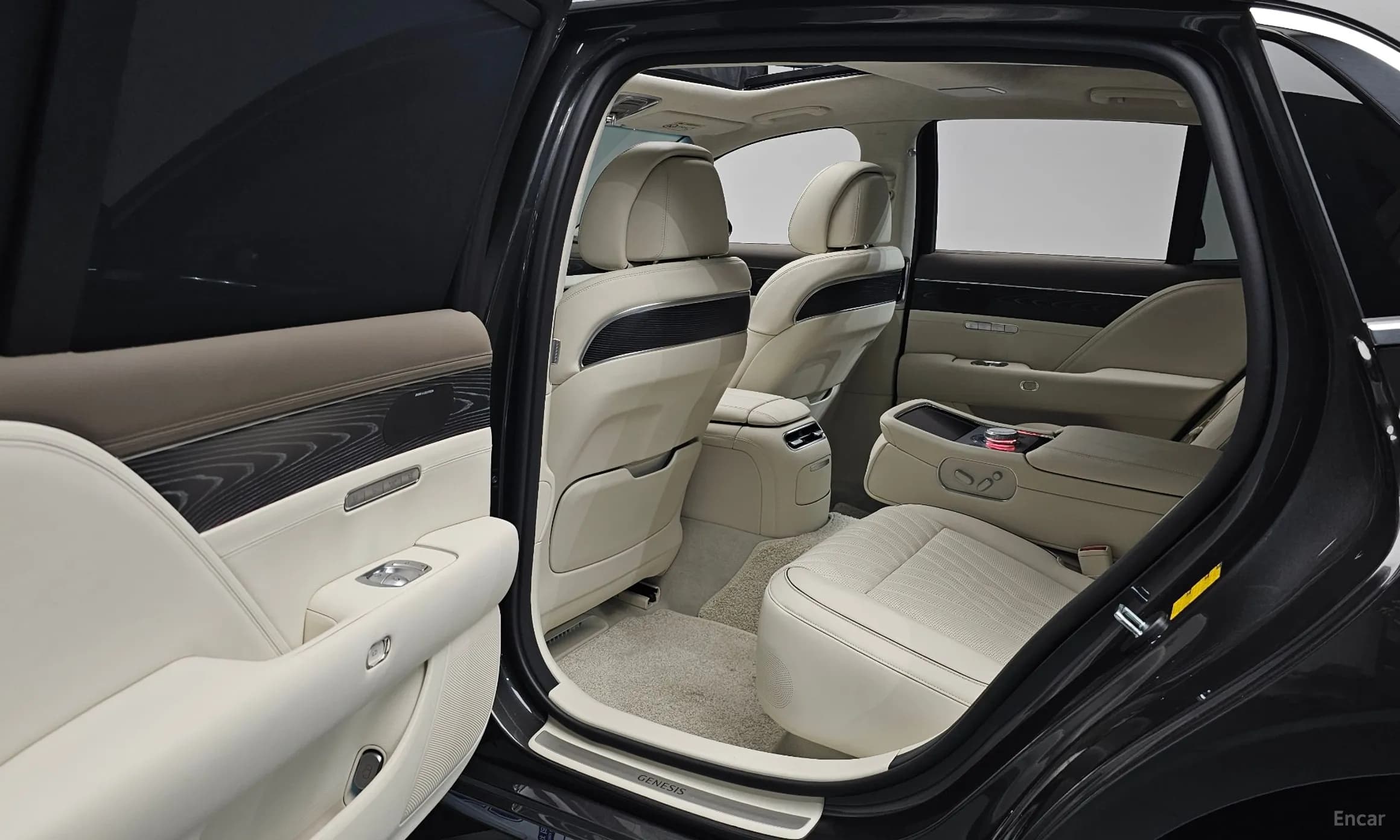 G90 (RS4)
