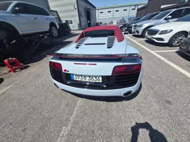 R8
