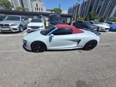 R8