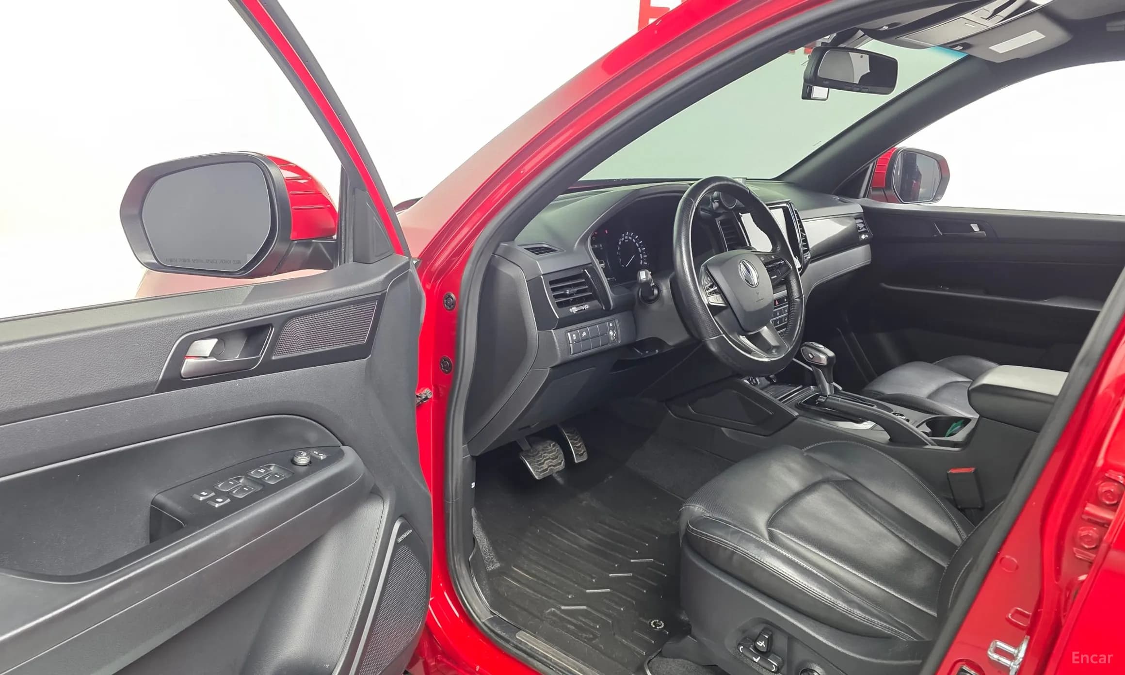 Rexton Sports Khan
