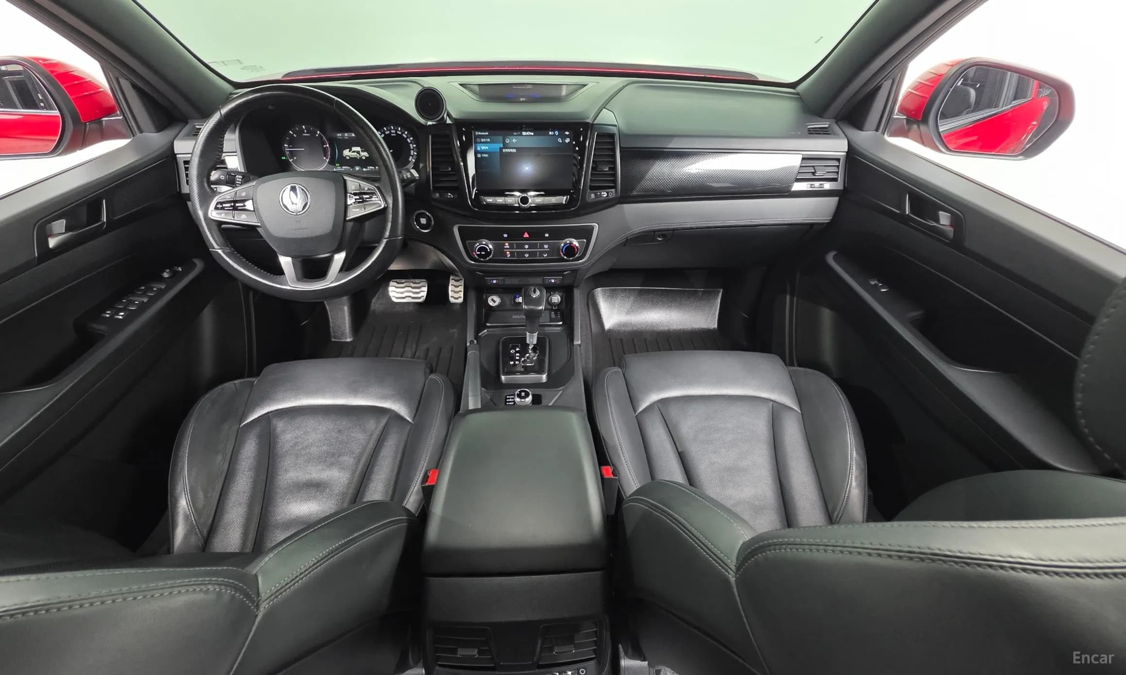Rexton Sports Khan