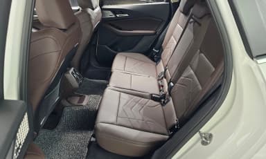2 Series Active Tourer (U06)
