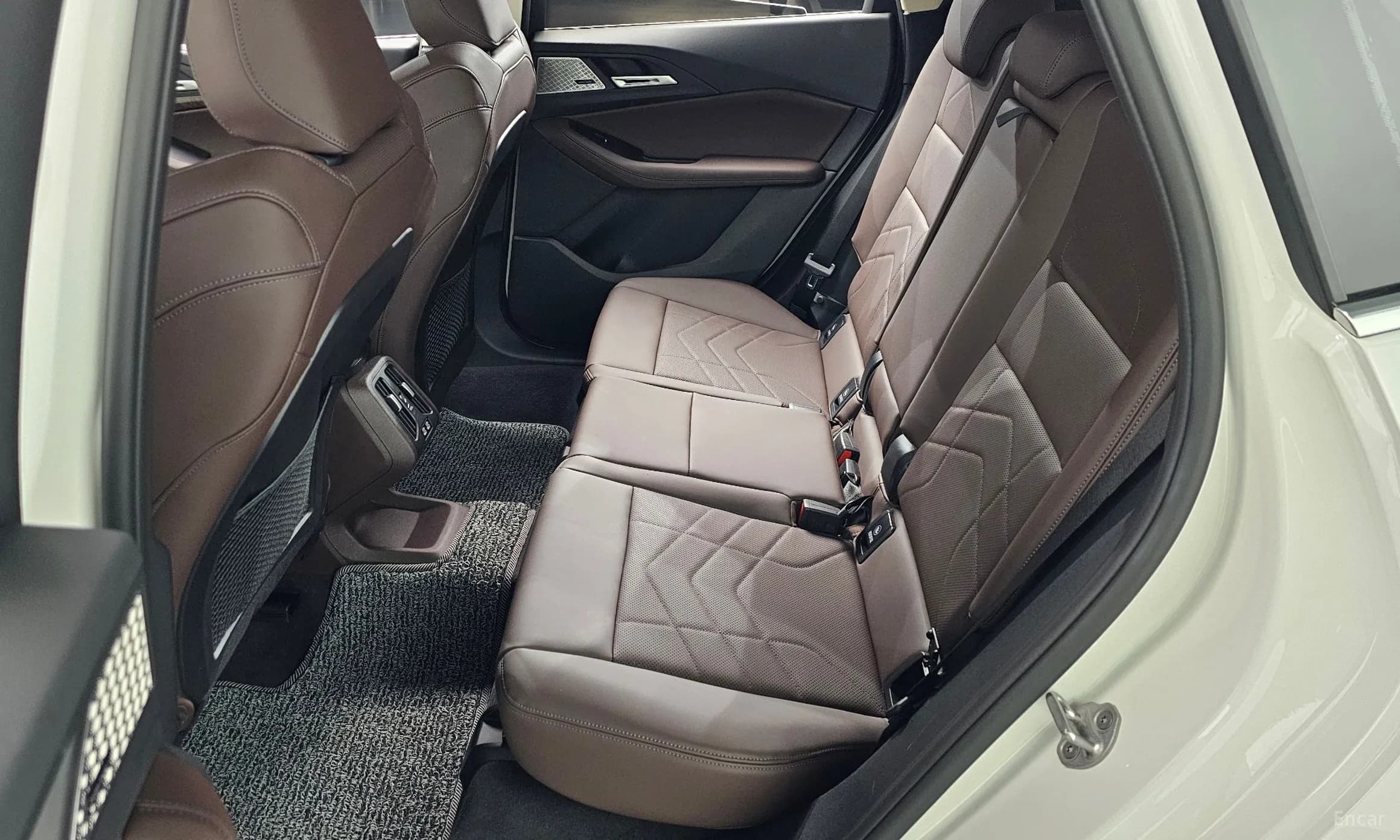 2 Series Active Tourer (U06)