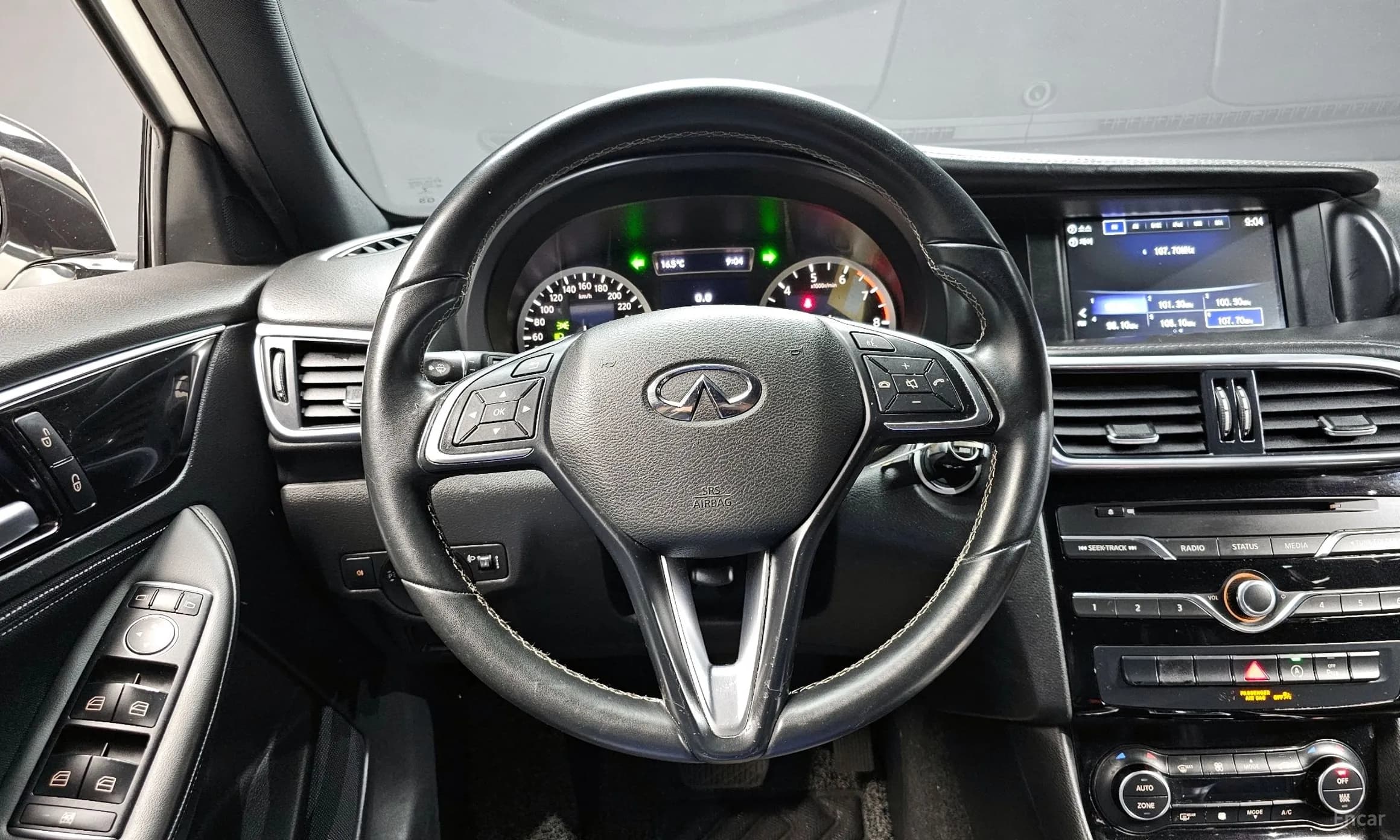 Q30