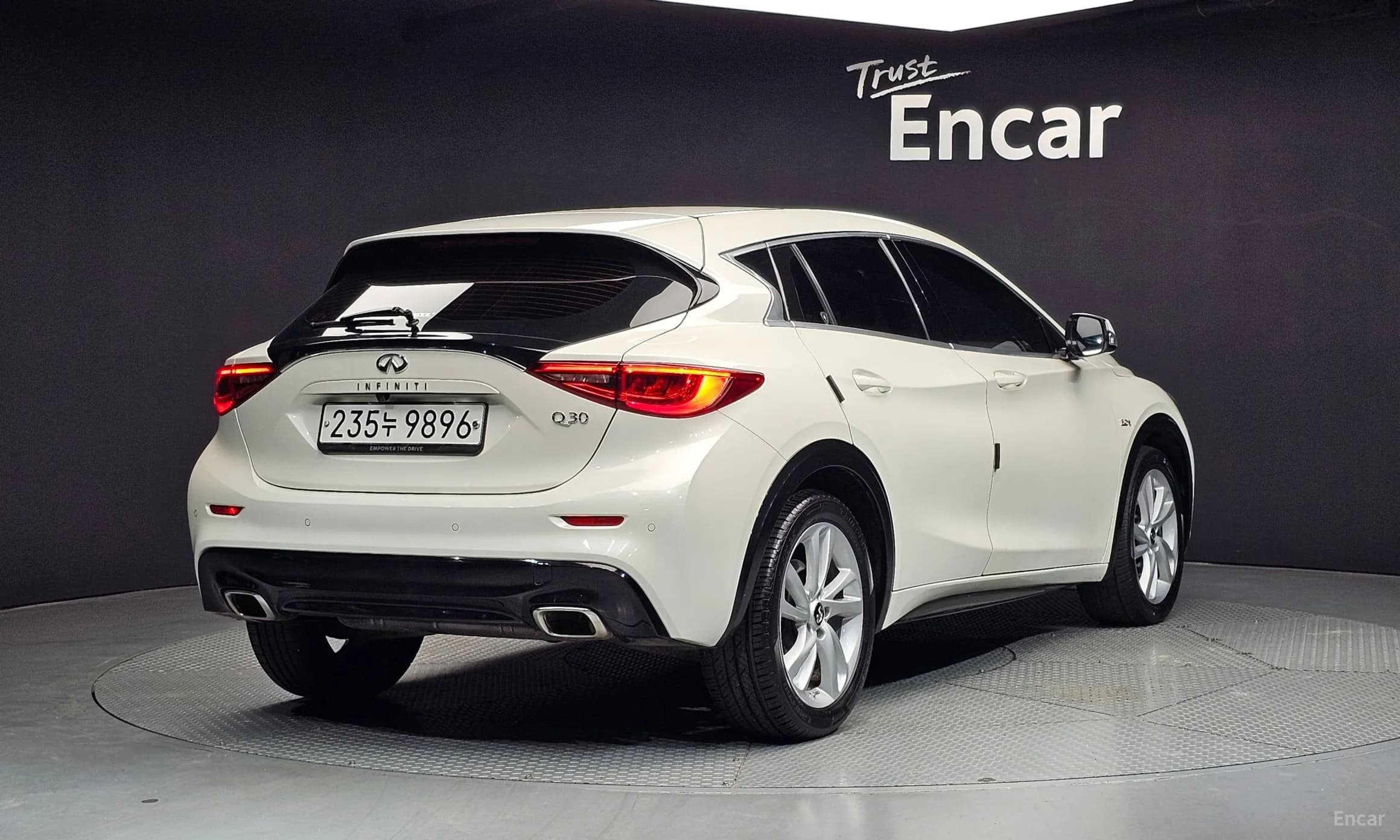 Q30