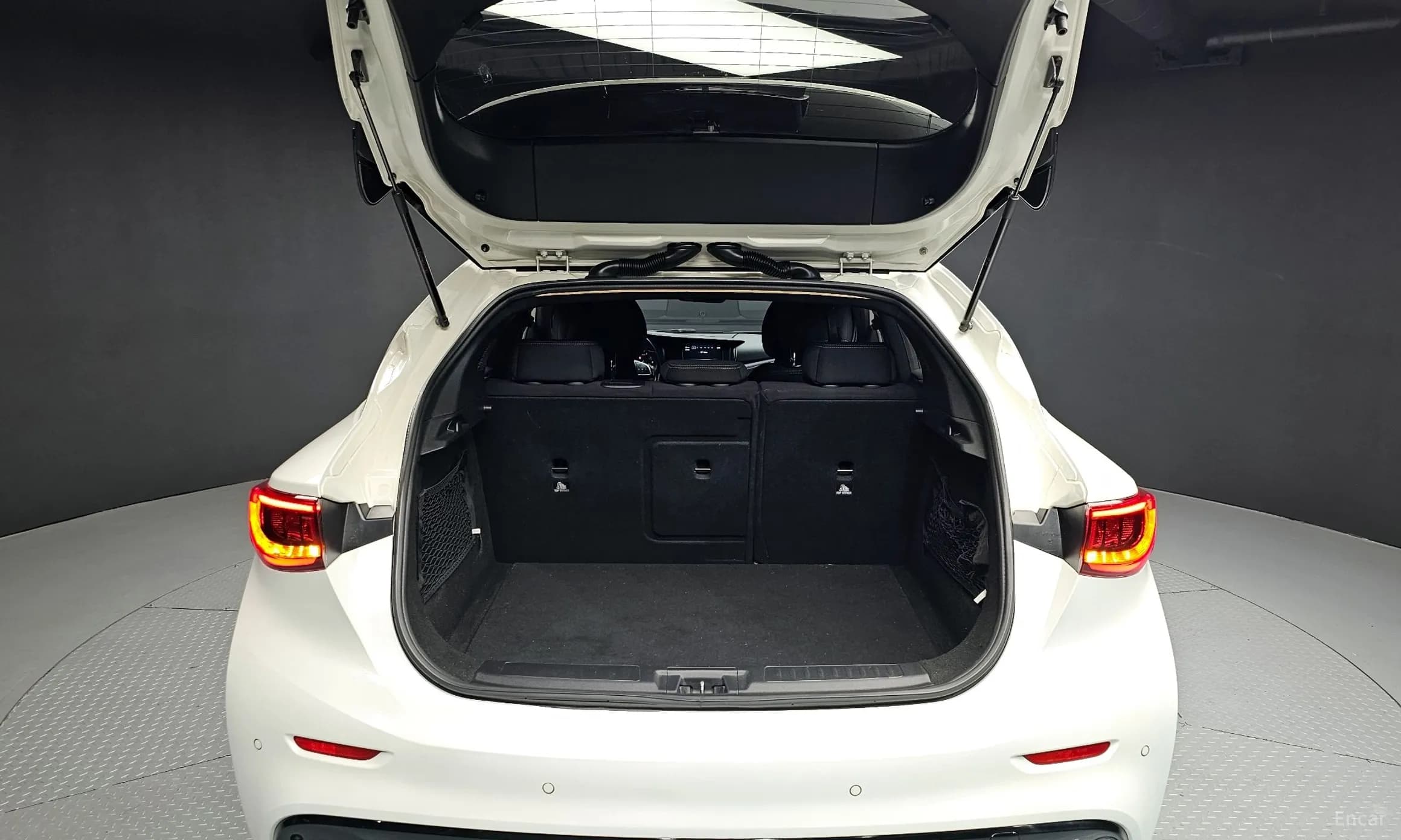 Q30