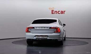 S90