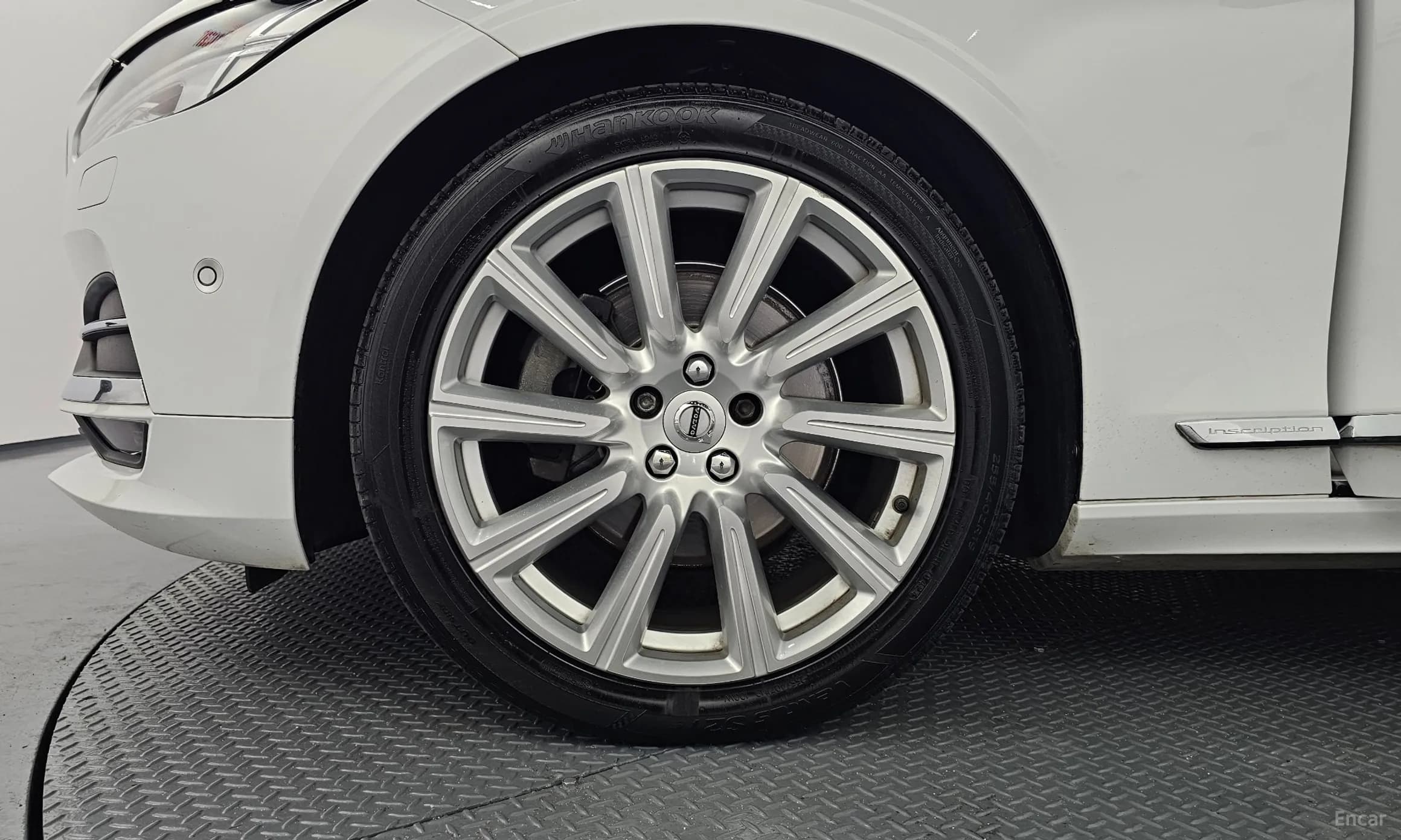 S90
