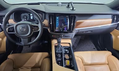 S90