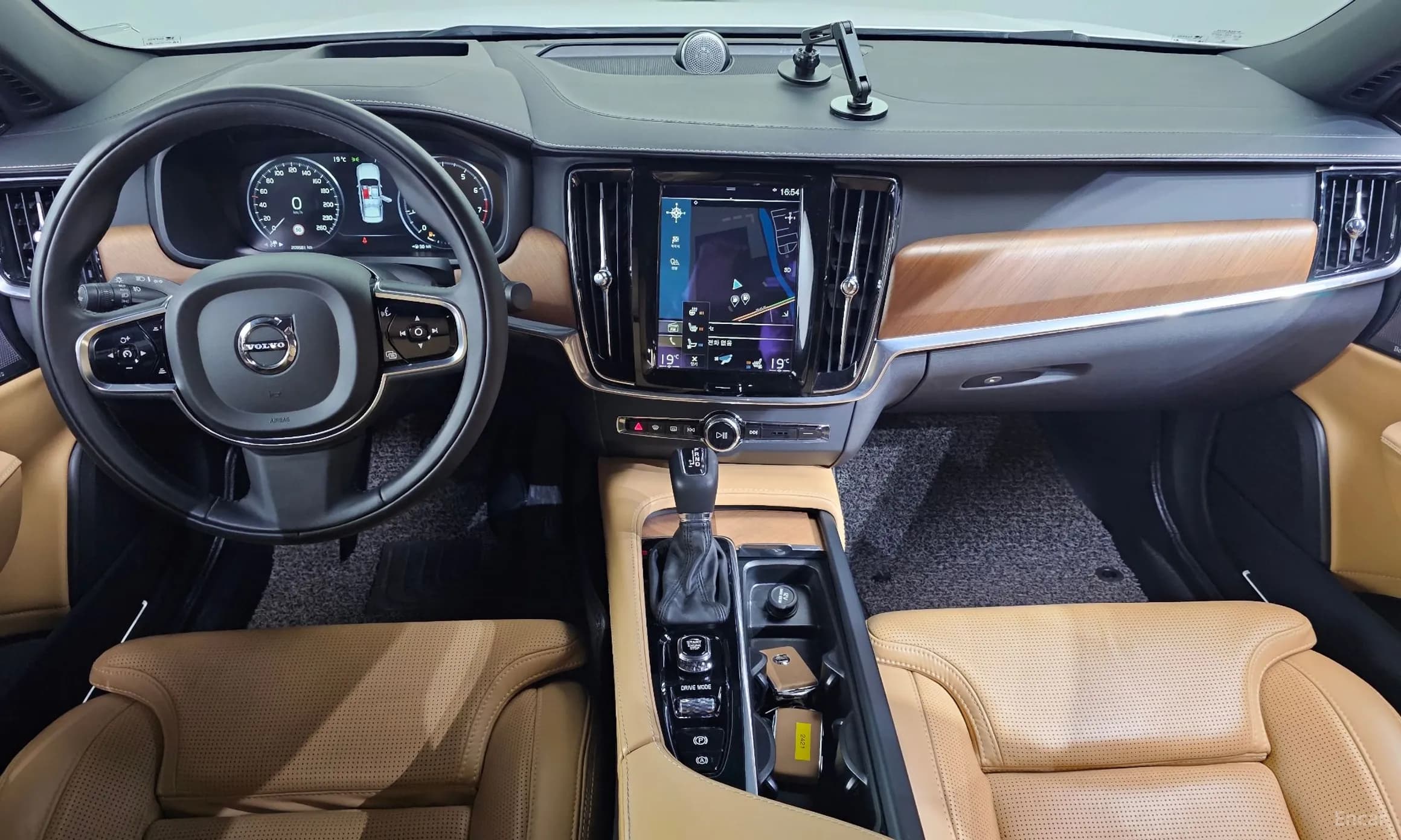 S90