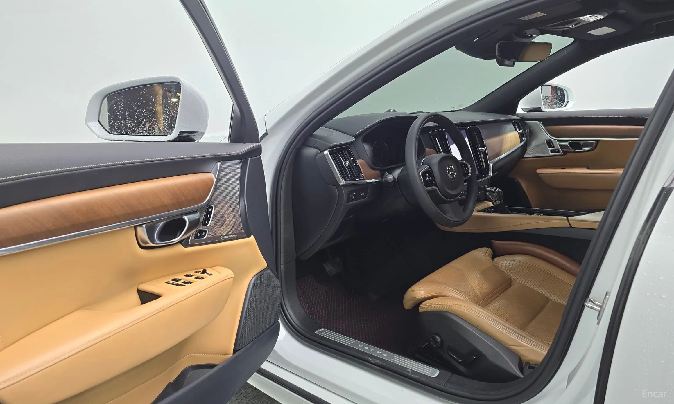 S90