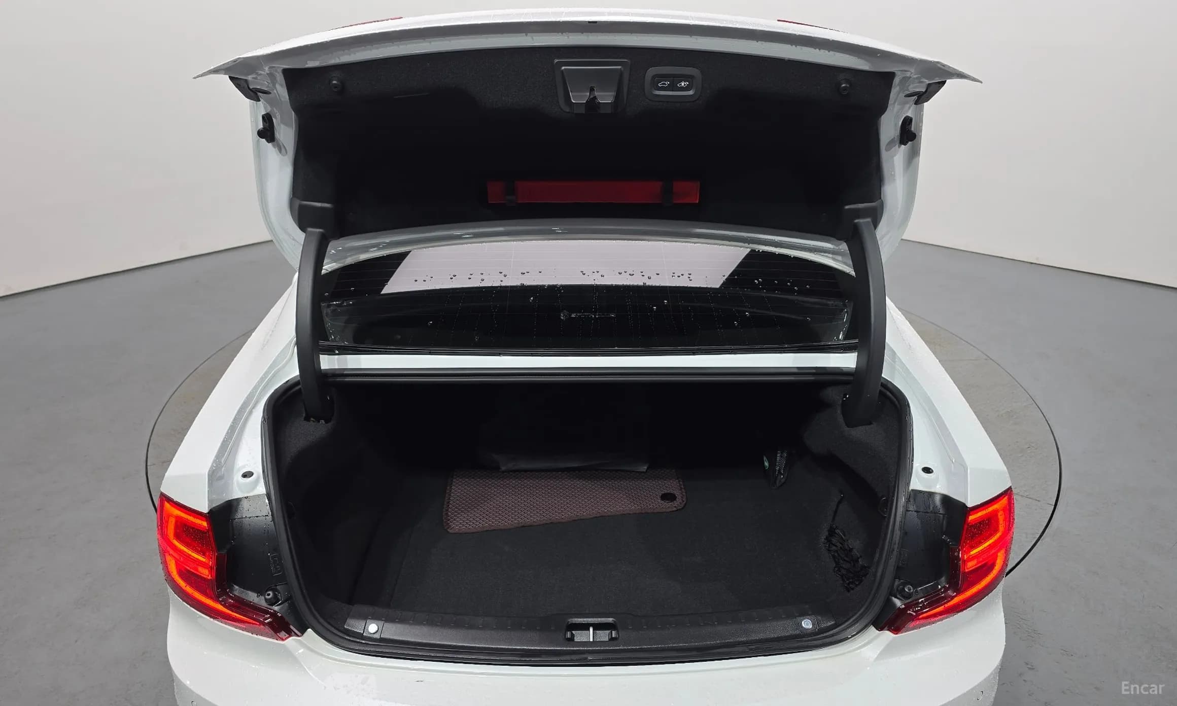 S90