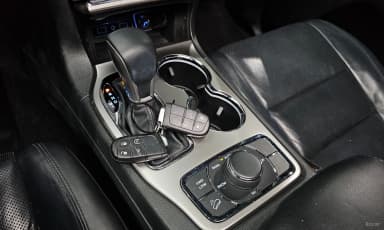 Grand Cherokee