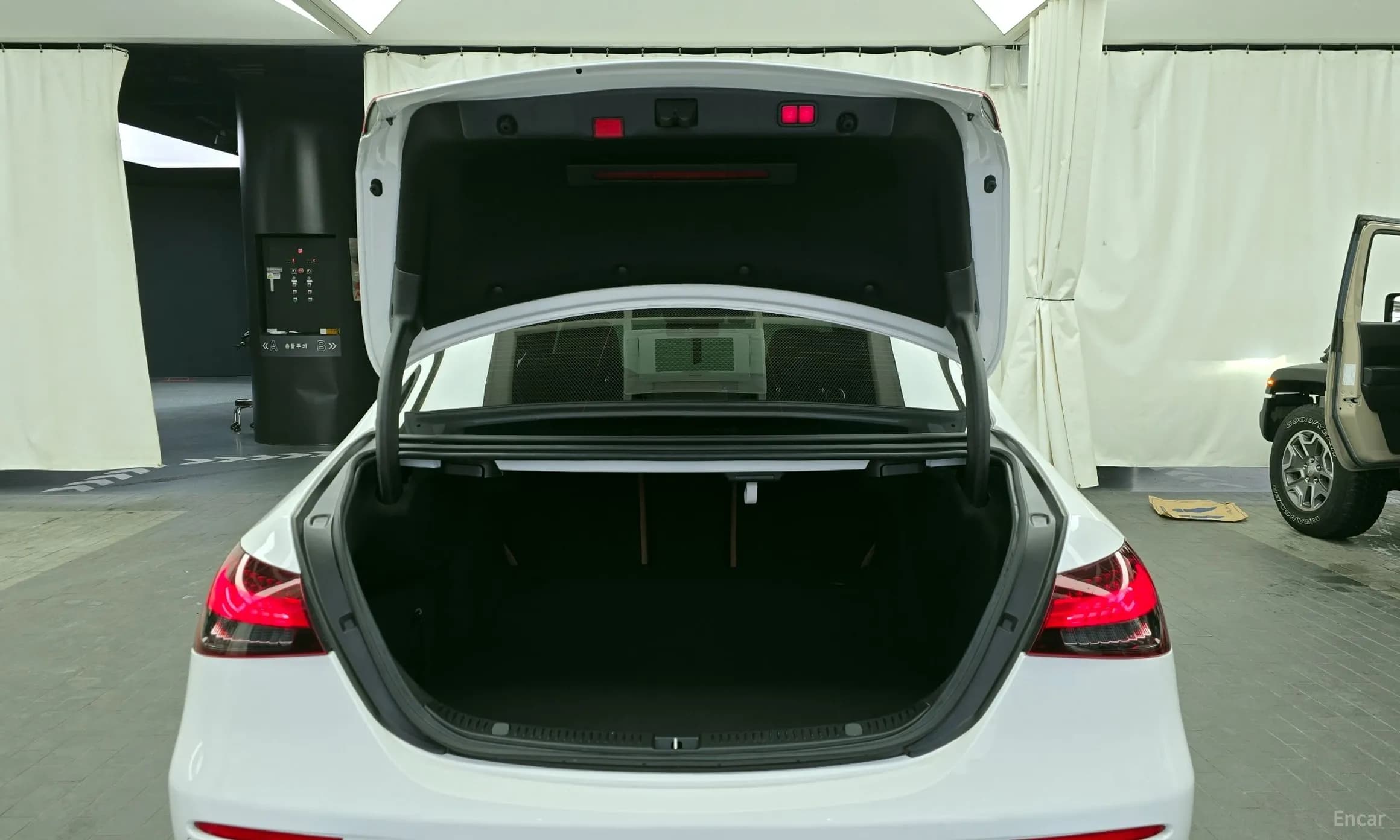 E-Class W213