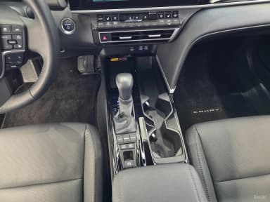 Camry (XV80)