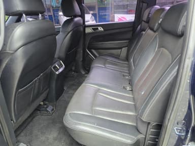 Rexton Sports Khan
