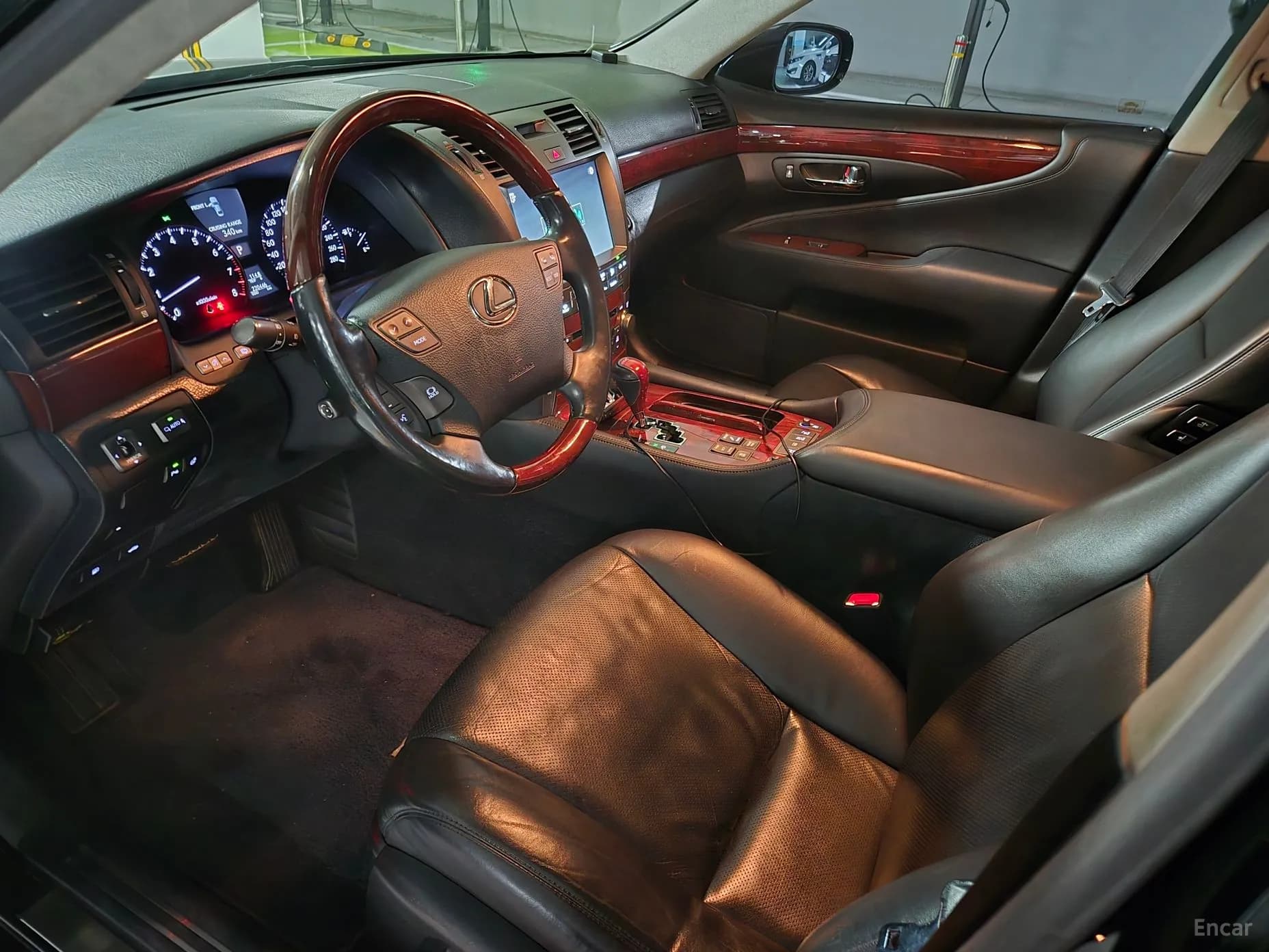 LS460