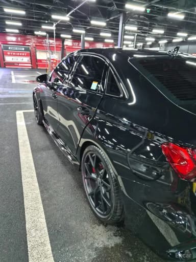 RS3 (8Y)