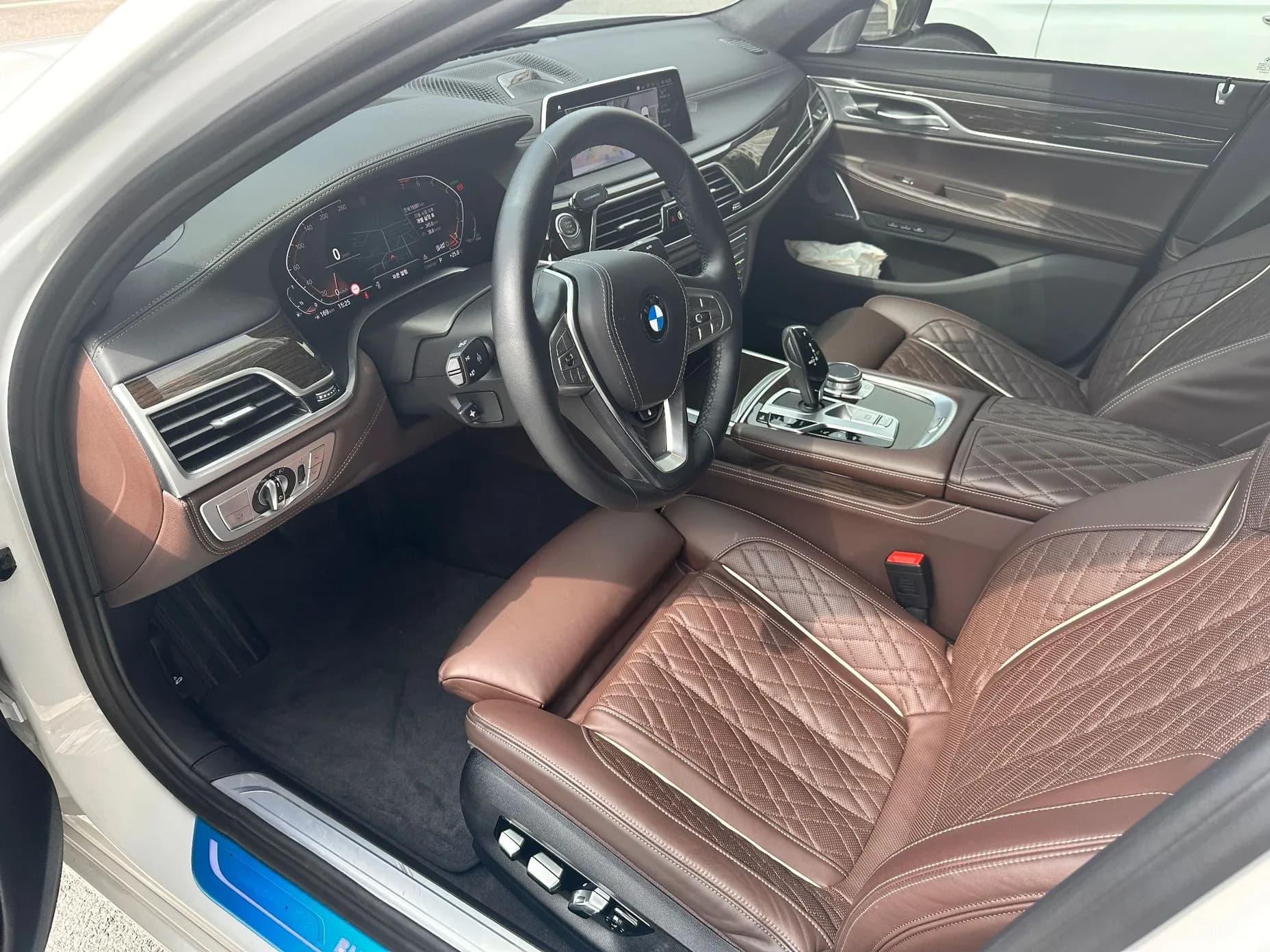 7 Series (G11)