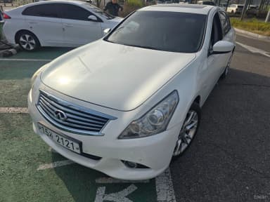 G37