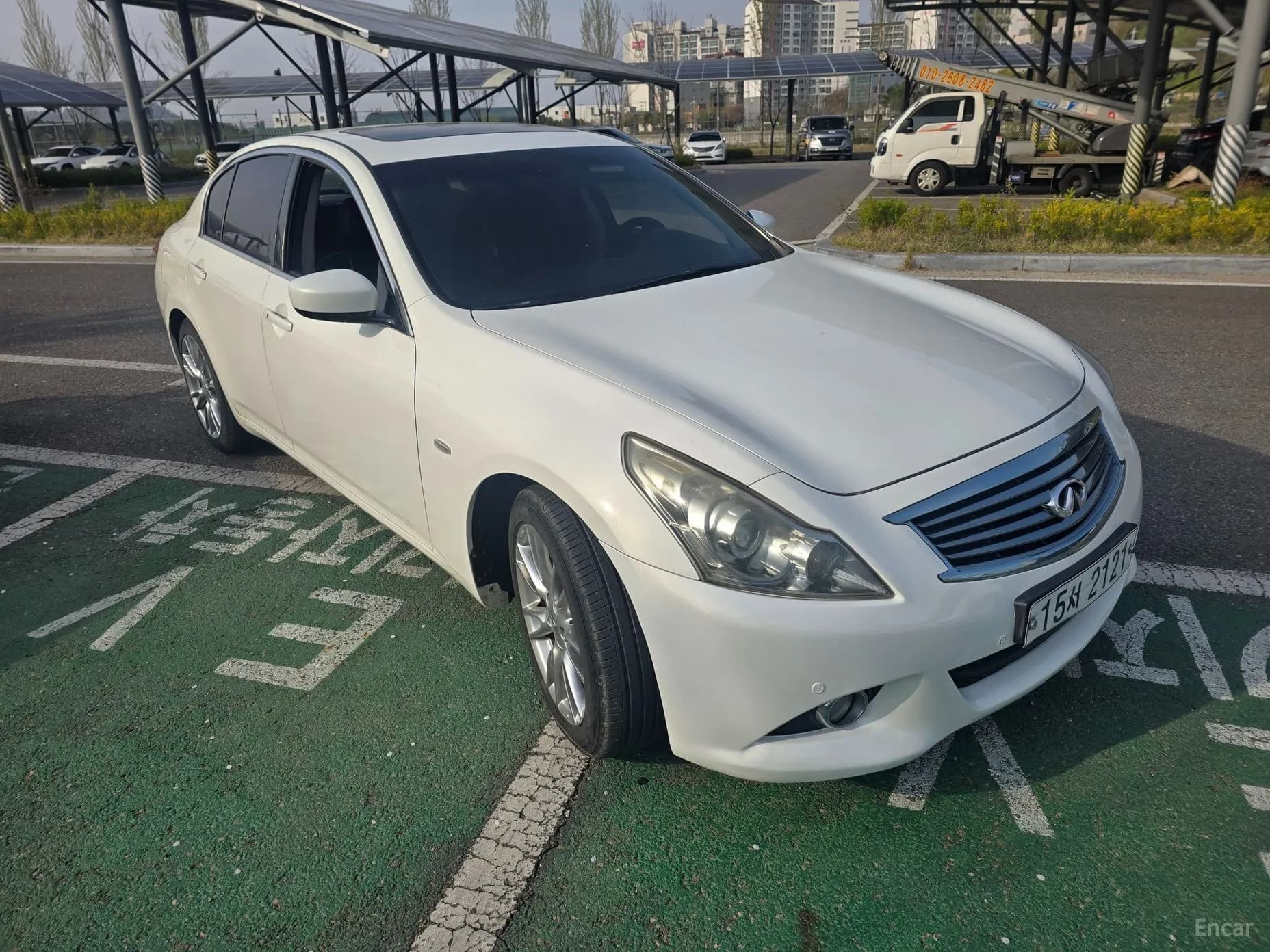 G37