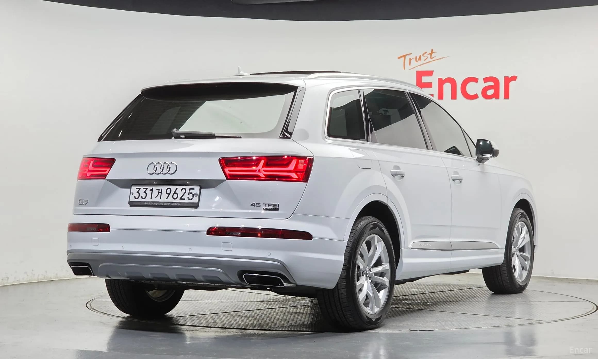 Q7 (4M)