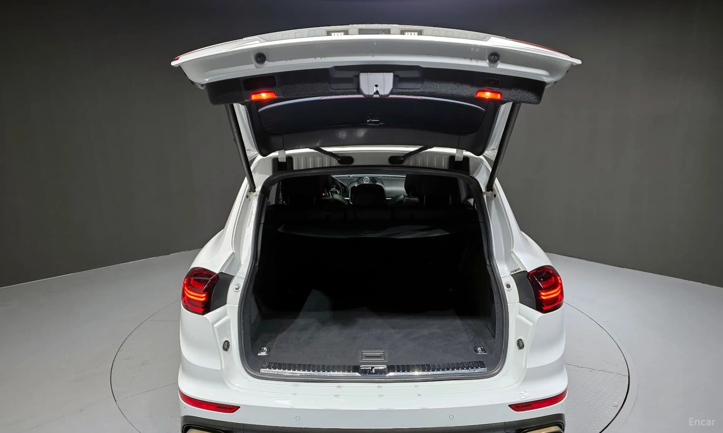 New Cayenne