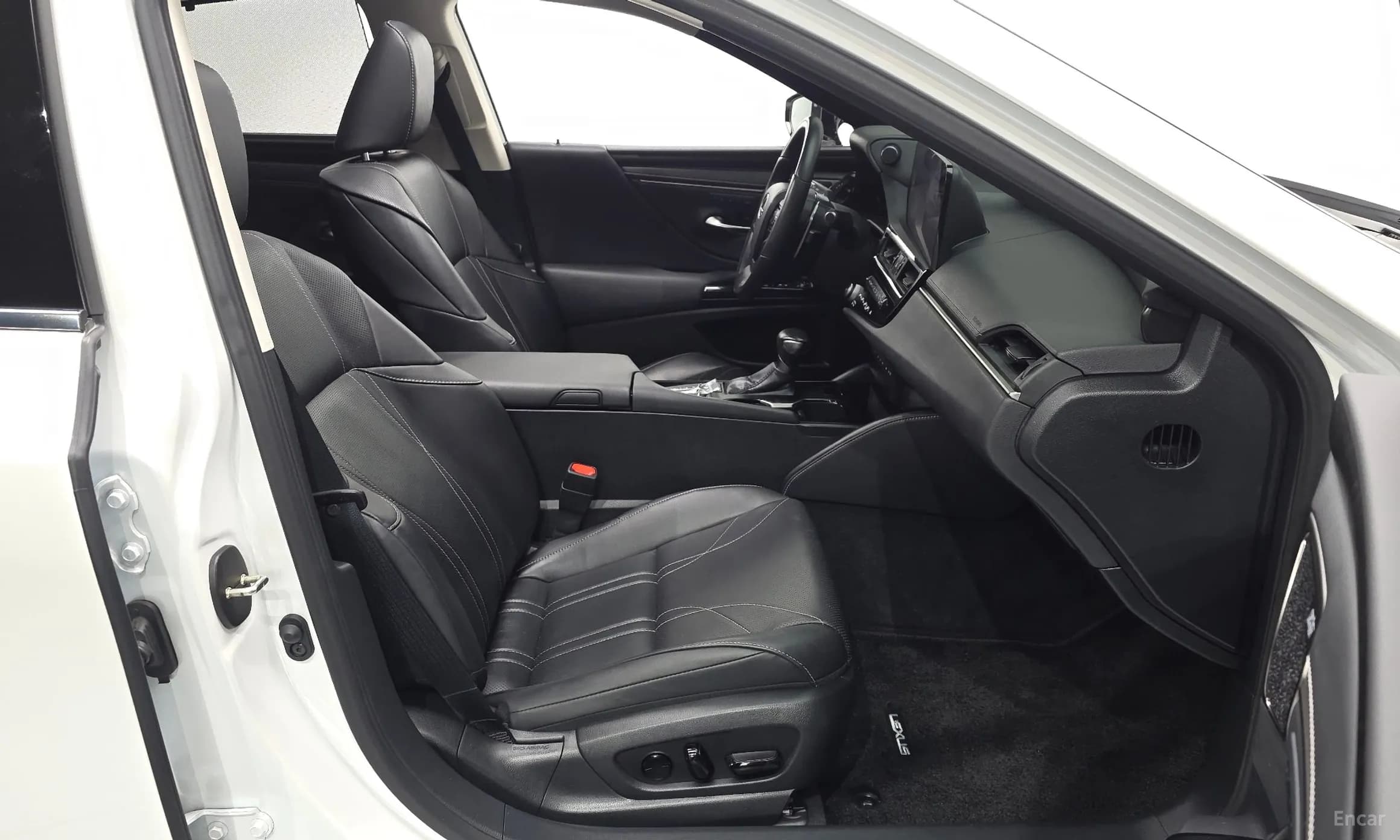 ES300h 7th Generation