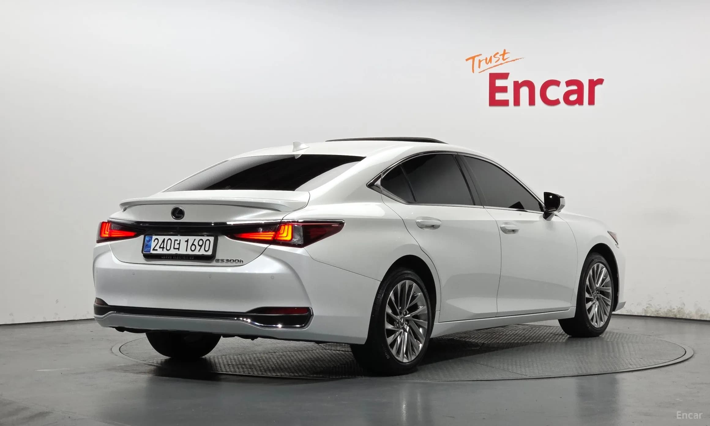 ES300h 7th Generation
