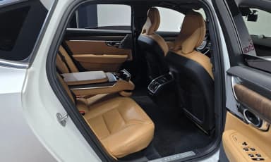 S90