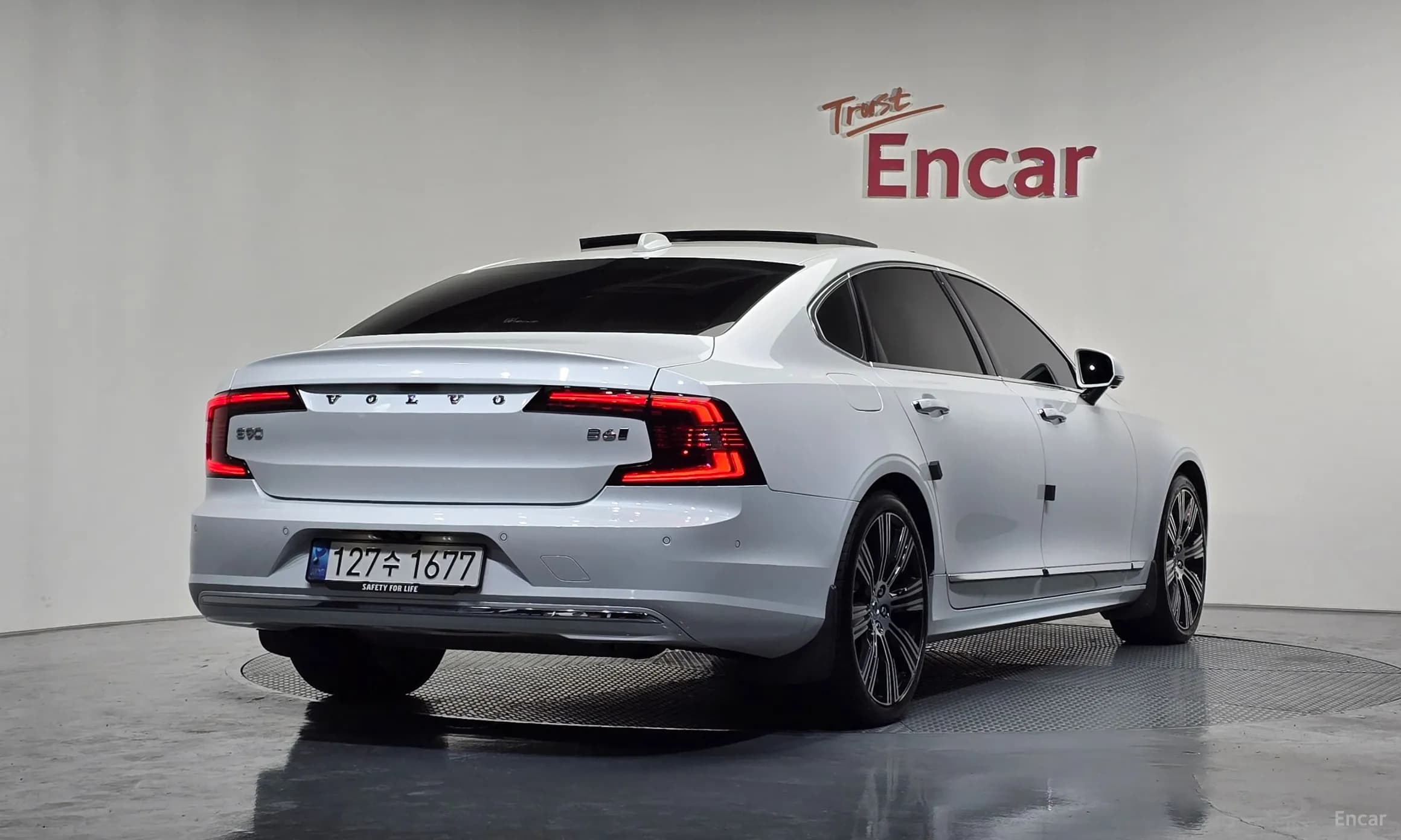 S90